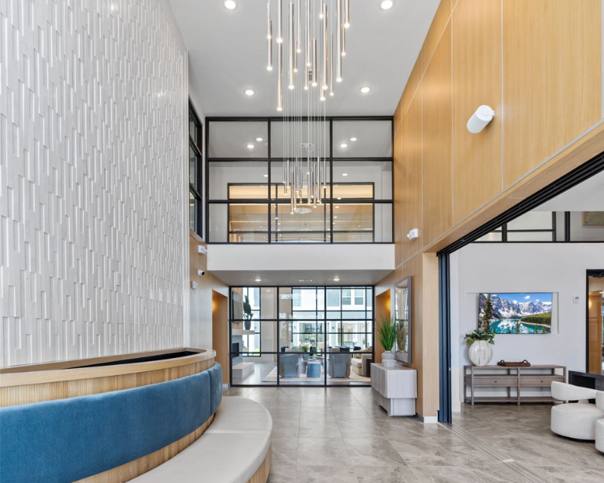 Ariza 290 West lobby